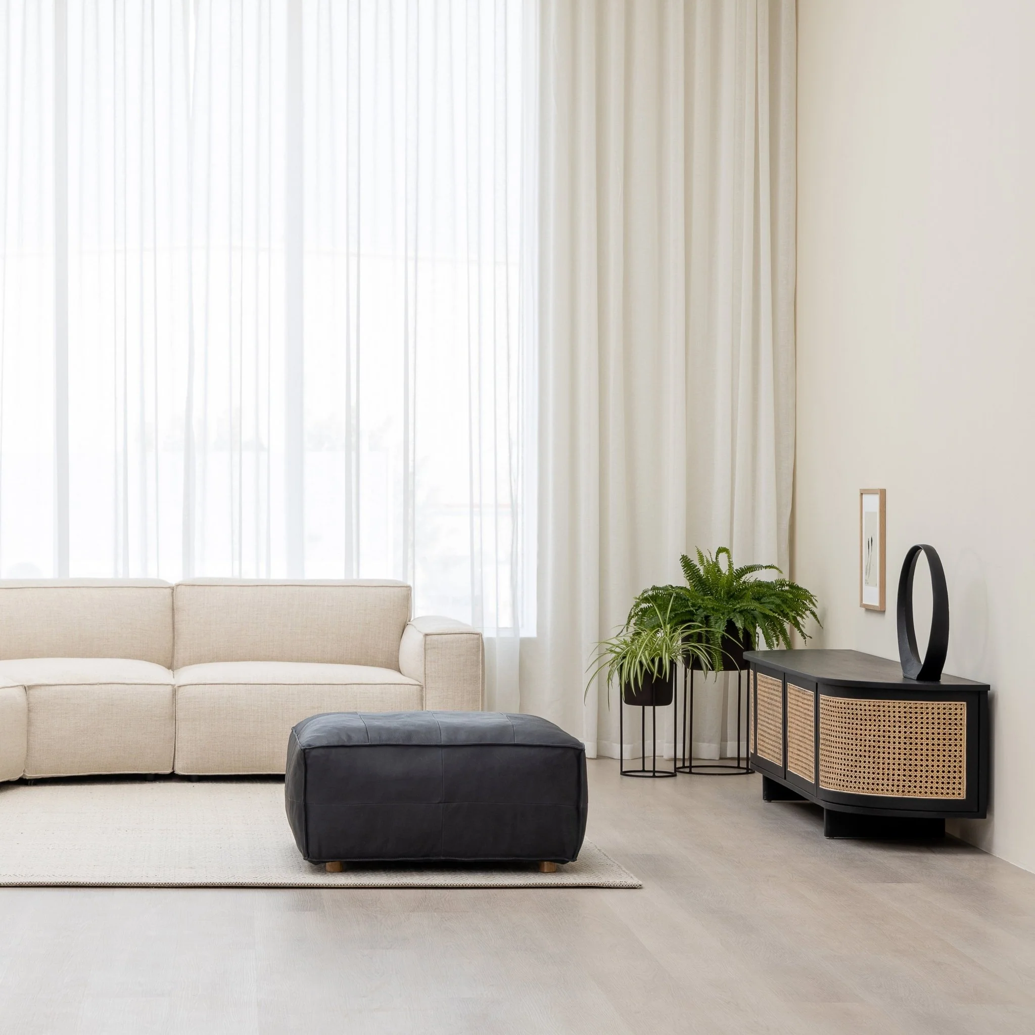 Cali Entertainment Unit - Black - Image 9