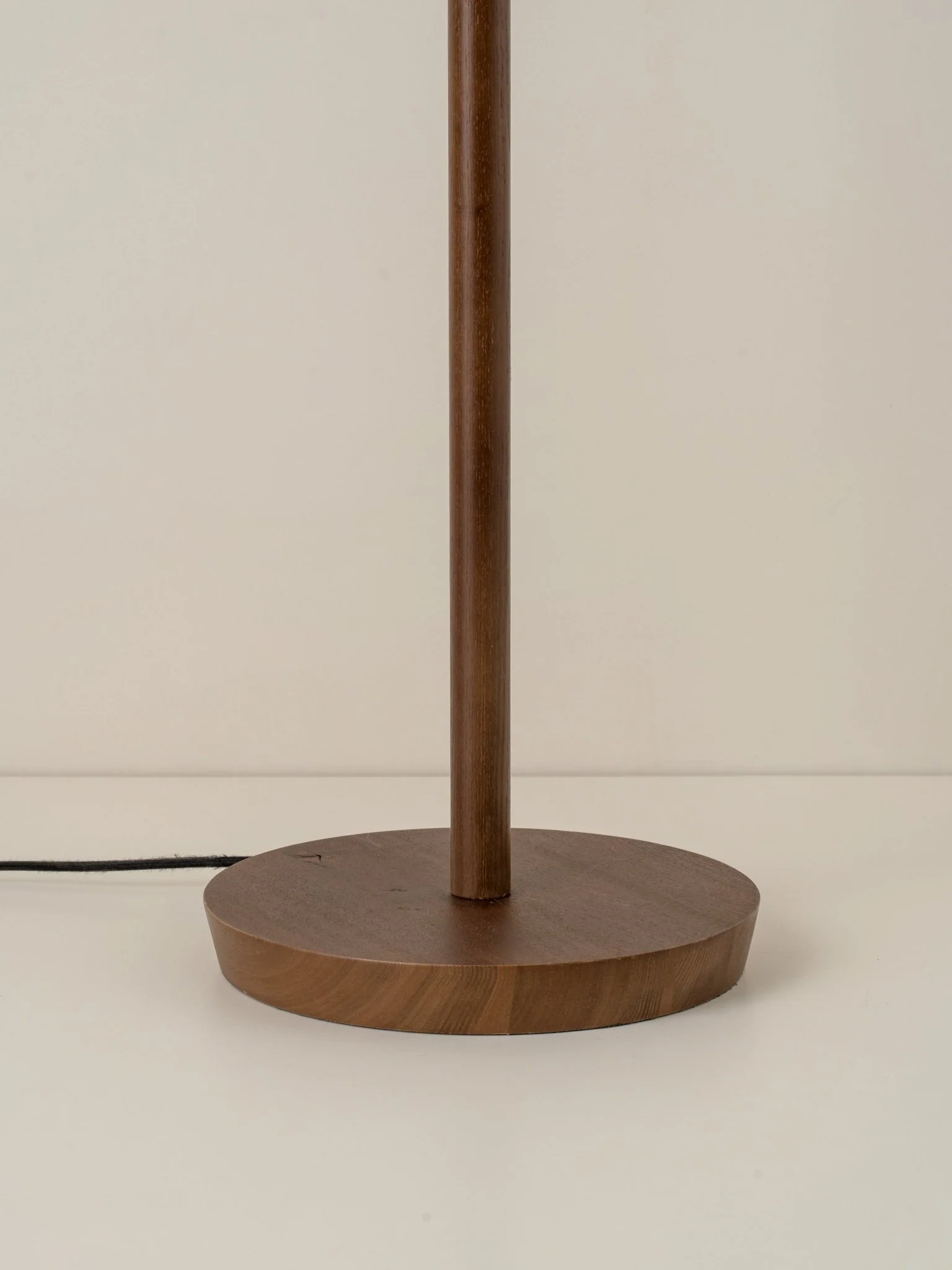 Folia - Walnut Wood And Scalloped Natural Linen Floor Lamp - Image 3