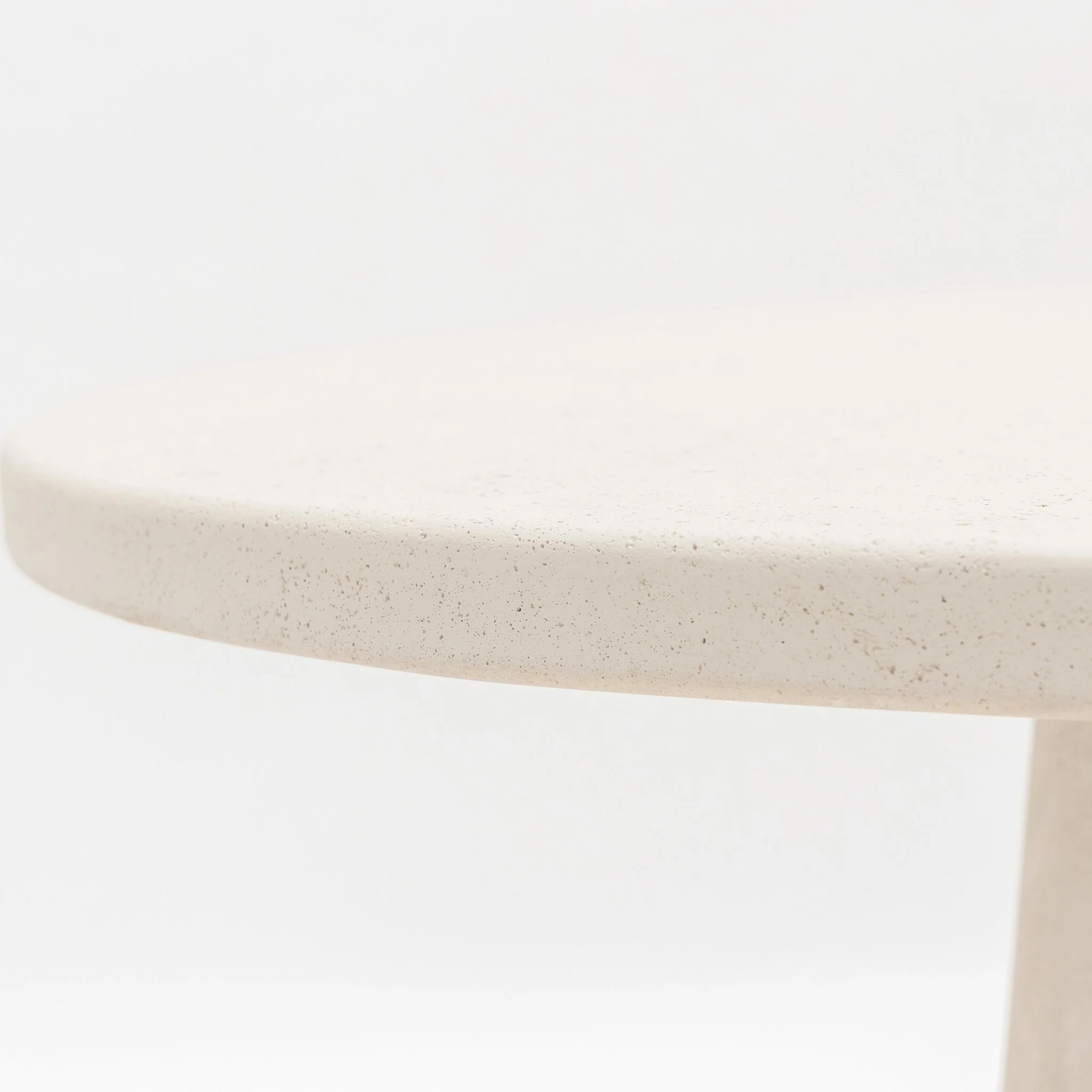 Petra Dining Table - Image 2