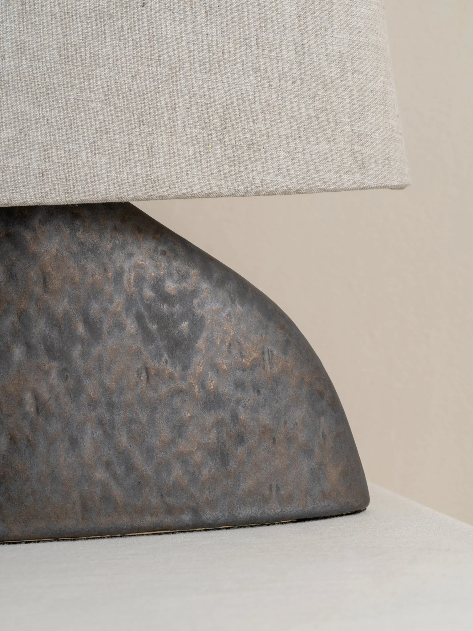 Pitti - Bronze Ceramic Table Lamp - Image 4