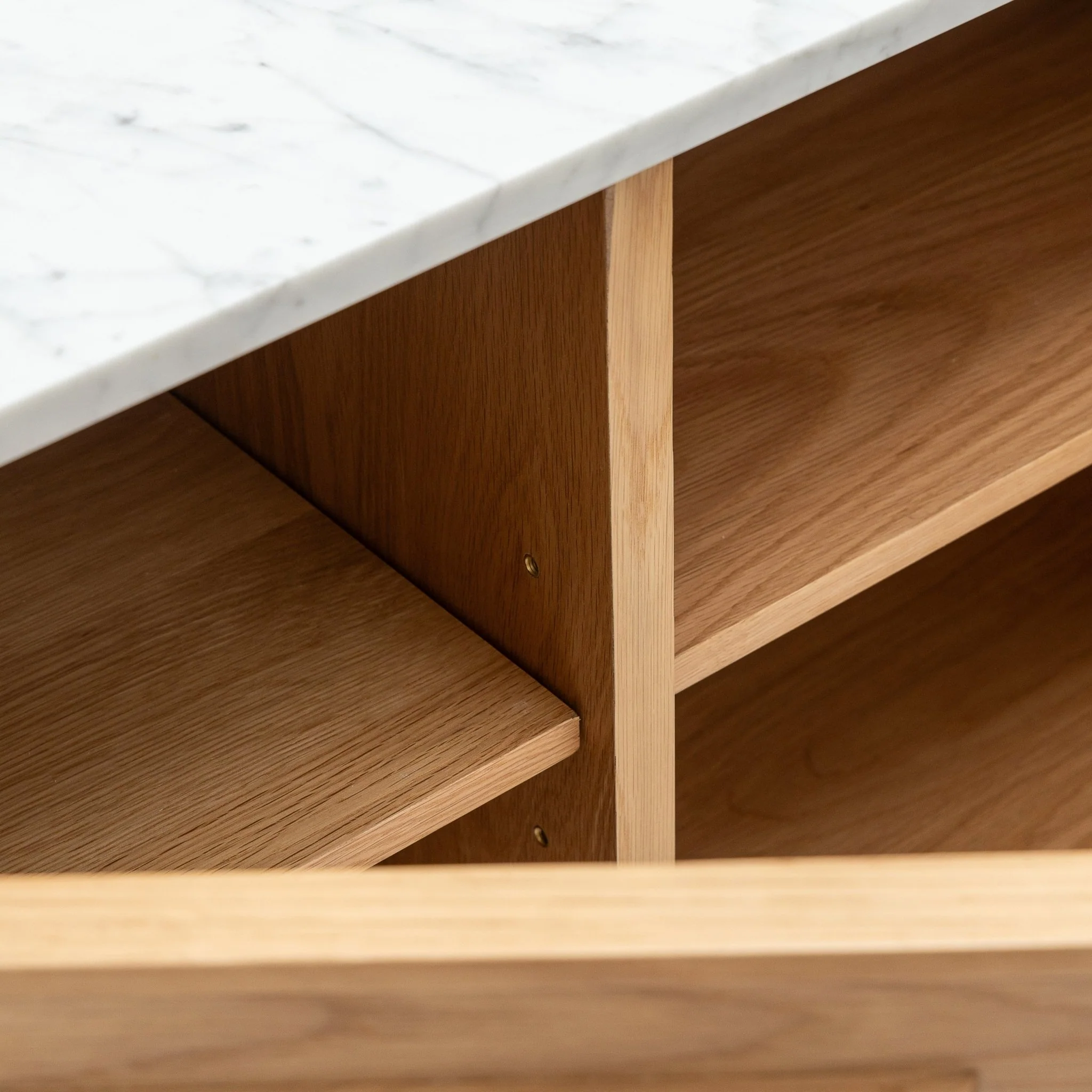 Yorke Highboard - Light Oak & Bianca Carrara - Image 50